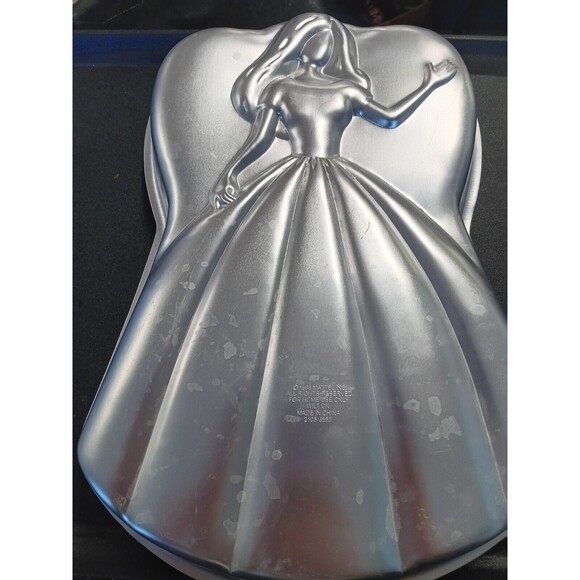 Vintage Wilton Mattel Barbie Princess Cake Pan Aluminum 2105-3550 1998 - Picture 2 of 3